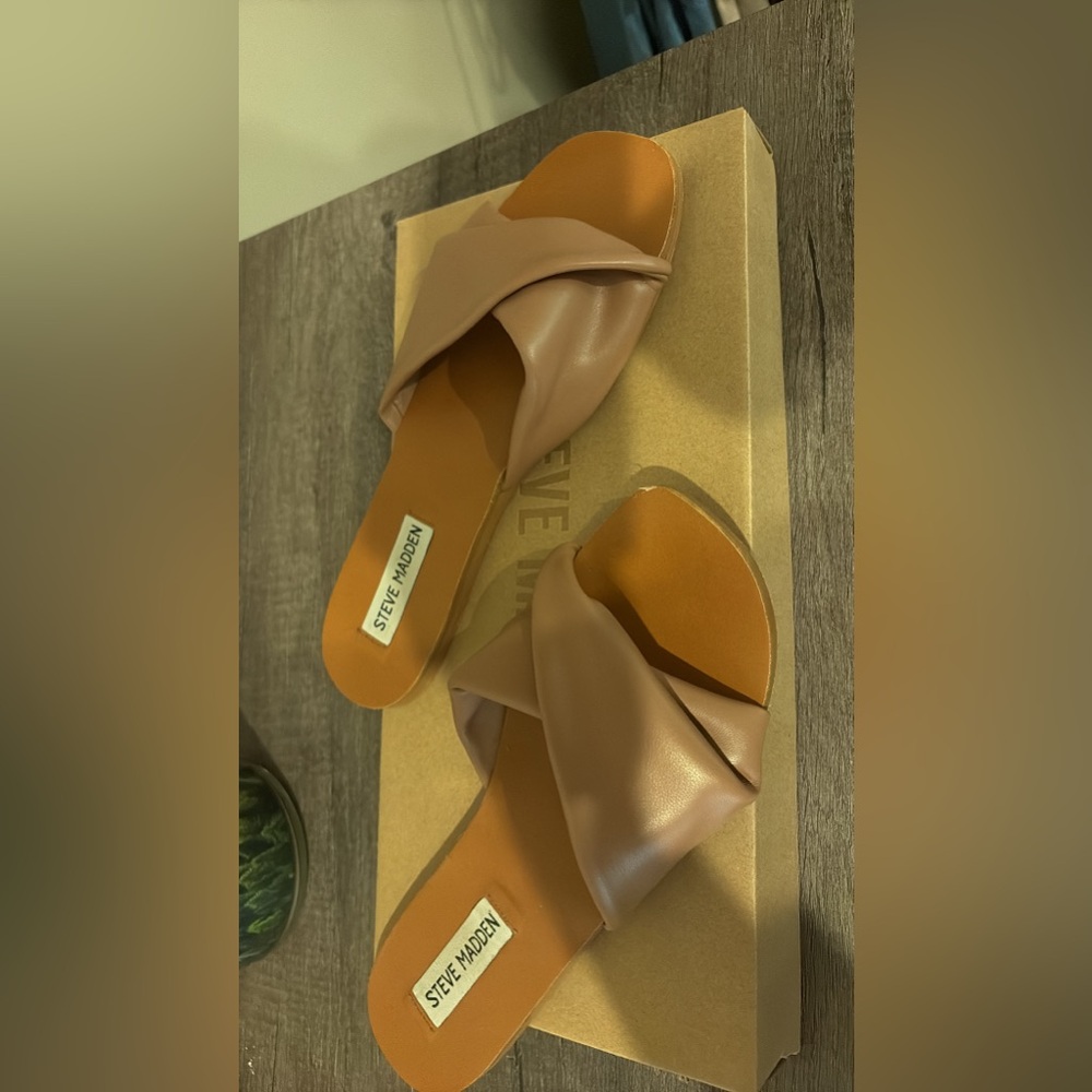 Steve Madden Kendria sandals
Size 6.5
Lightly worn